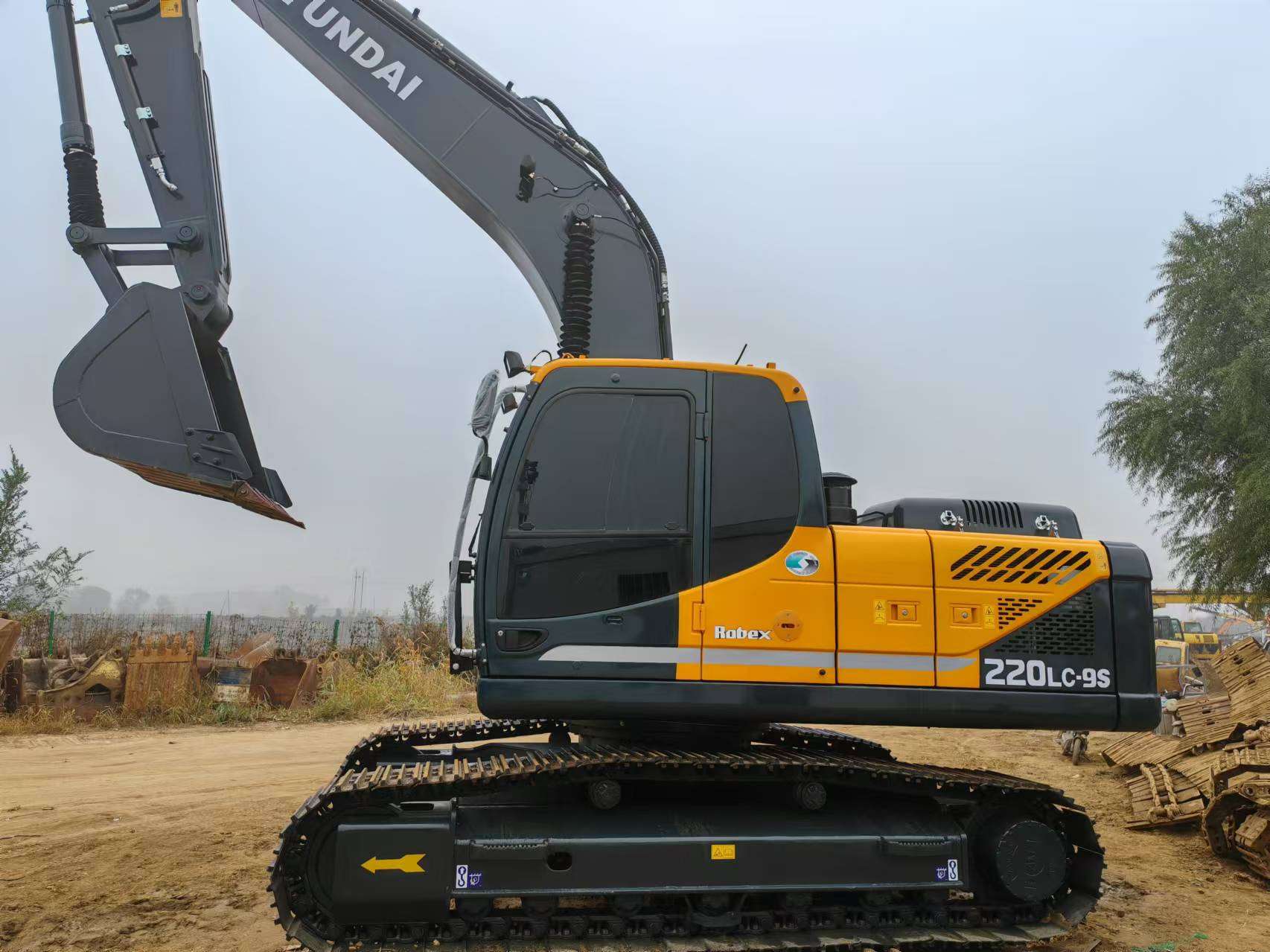 Second hand excavators